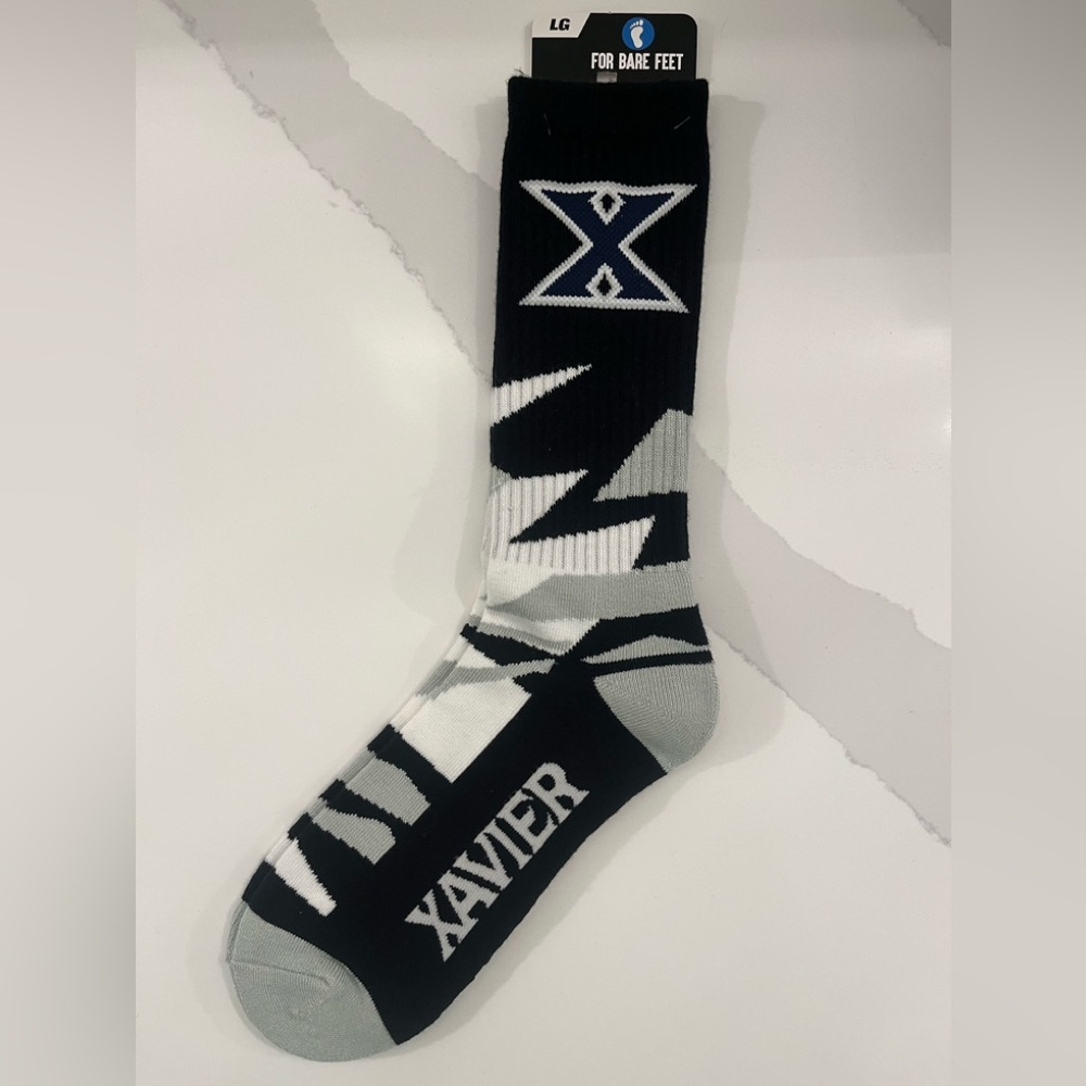 NWT Xavier Crew Socks